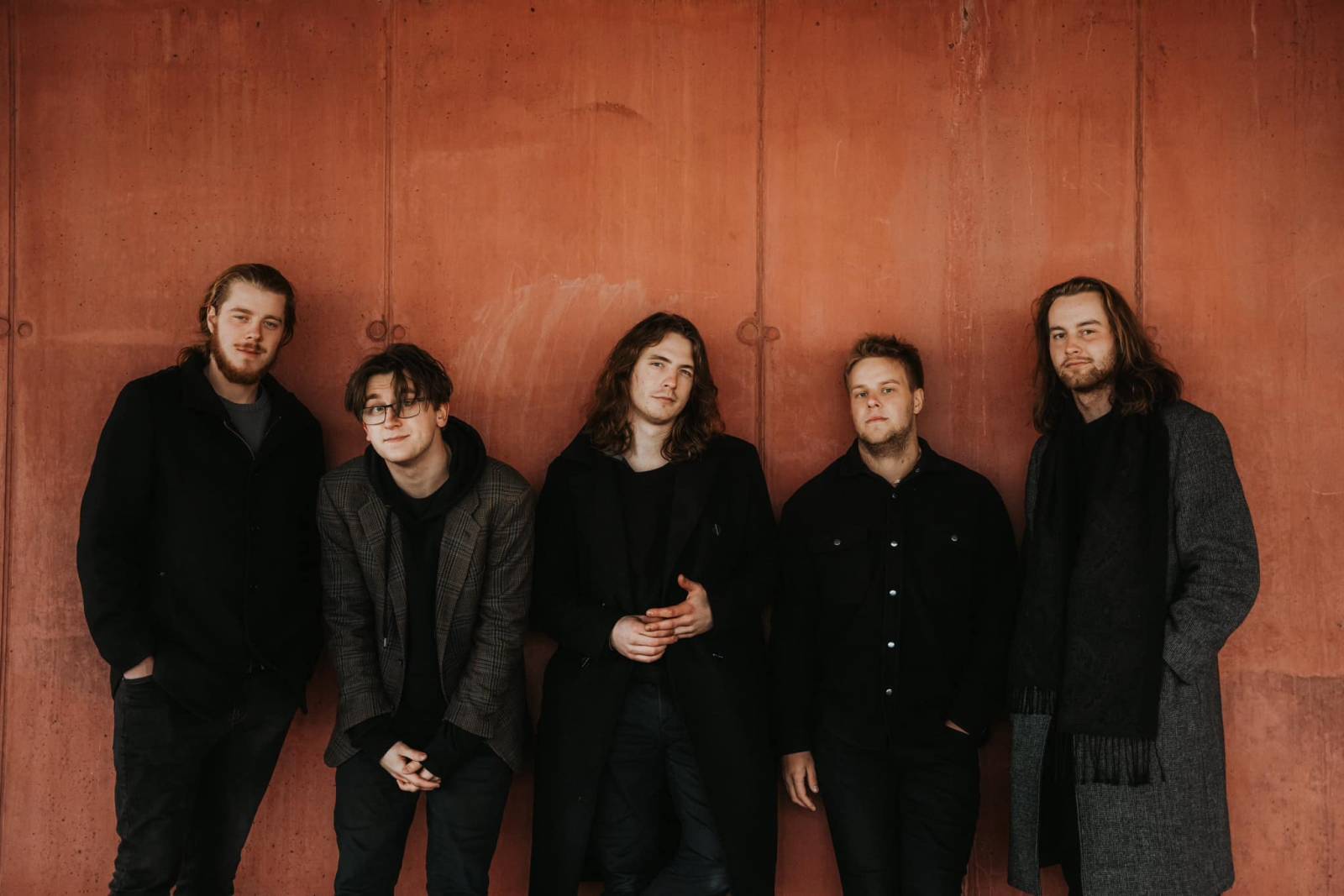 Nominační tipy Žebříku: Objeveni byli Reflections of Karma, Rozálie či Mat213, o Akci roku se ucházejí Rock for People, Chinaski i Kabát