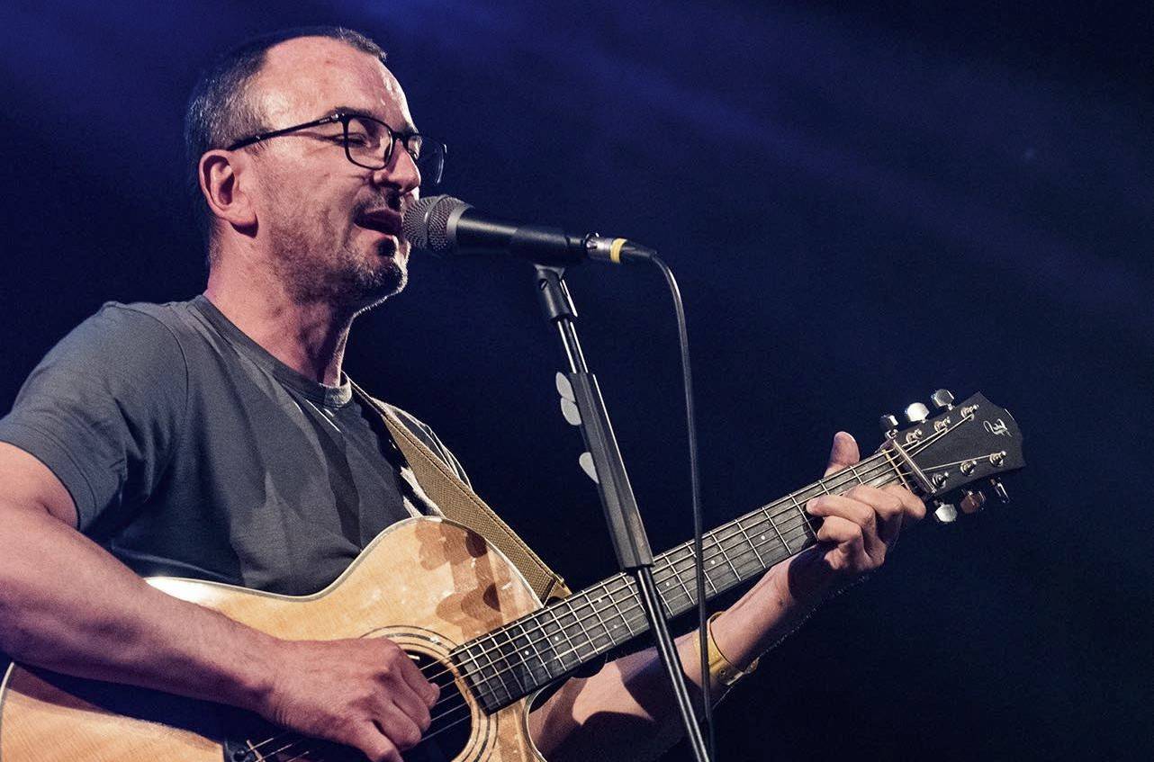 RECENZE: Hudba a texty Tomáše Průši si zaslouží najít své příznivce