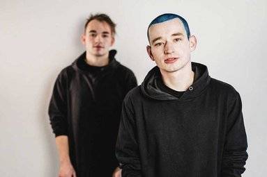 ANKETA | Tonda Rauer, Šimon Opp a členové Brixtn a Tří sester se ohlížejí za rokem 2025