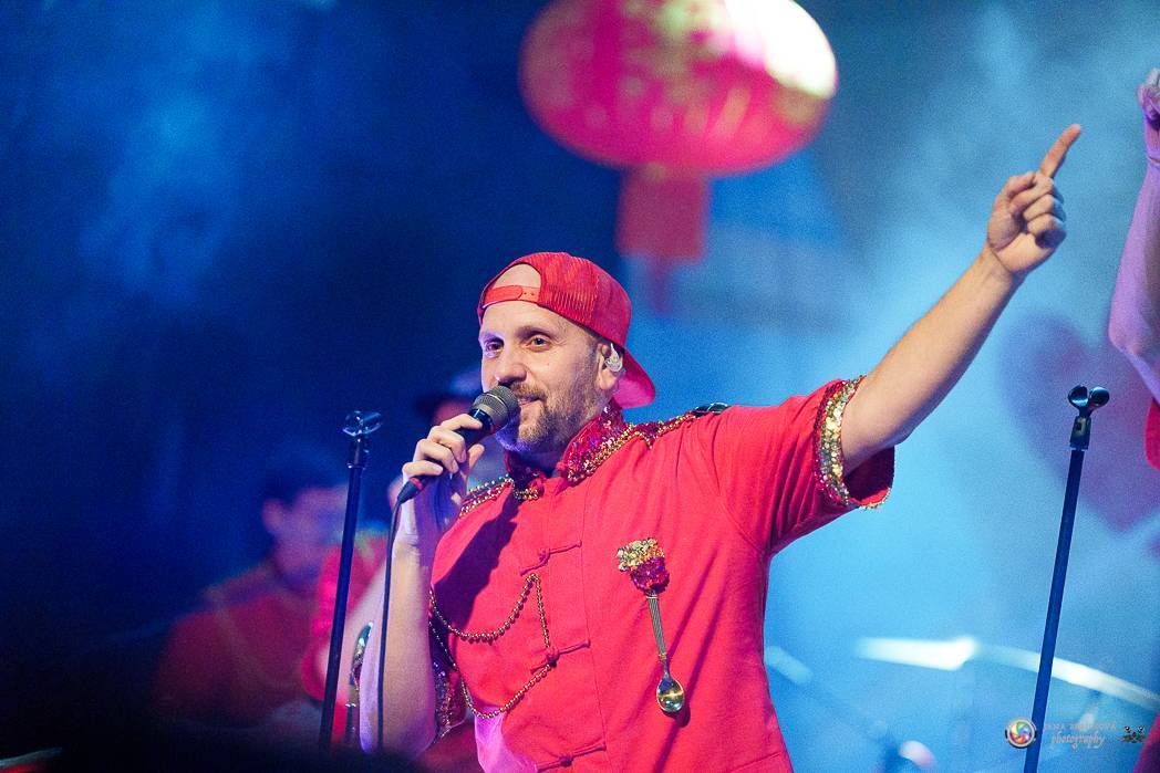 ANKETA | Jaký byl rok 2025? Odpovídají Kateřina Marie Tichá, Pekař a členové O5 a Radeček a Fast Food Orchestra