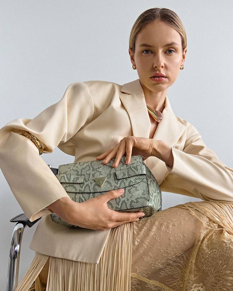 5 kousků, které vytvoří dokonalý jarní kapslový šatník