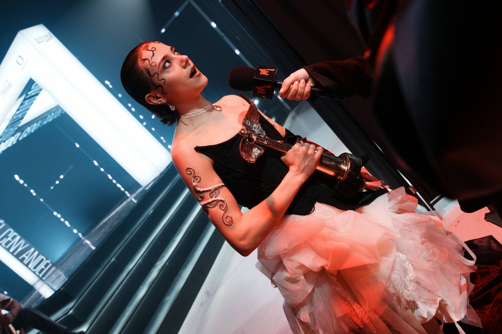 TOP 5 momentů Cen Anděl 2025: Vtipní moderátoři, silný proslov Marie April i kritika Oty Klempíře a současné vlády