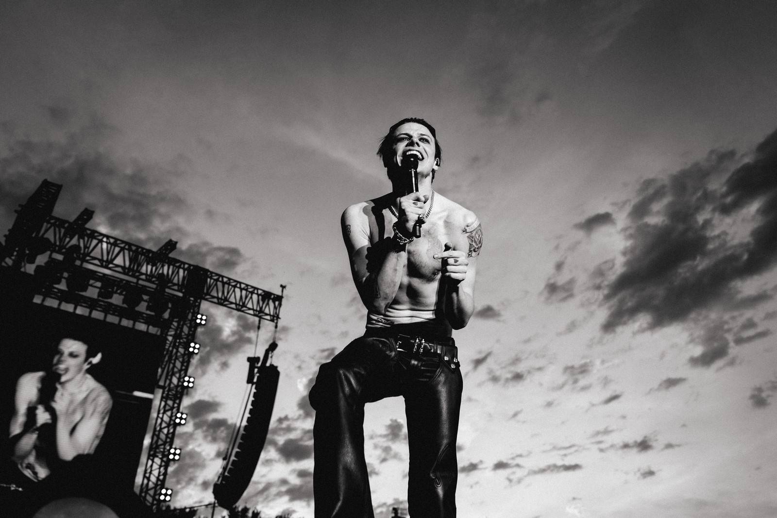 Kdo je Yungblud? Rebel, který naučil novou generaci milovat rock