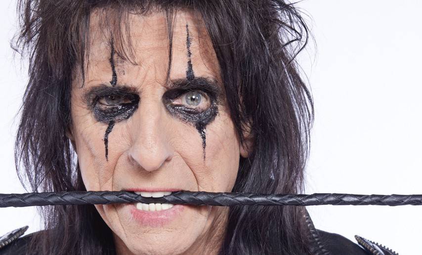 Na co se těšit v červnu: Alice Cooper v Plzni, Ewa Farna v Edenu a Bryan Adams v Brně. Naplno startuje i festivalová sezóna