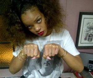Rihanna má nové tetování, inspiroval ji mrtvý rapper 2Pac