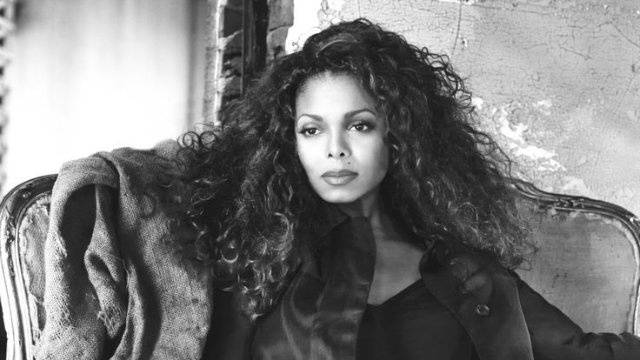 HITPARÁDY (16.): Rádioví dramaturgové se stále neprobudili, nejvíc desek prodává Karel Gott