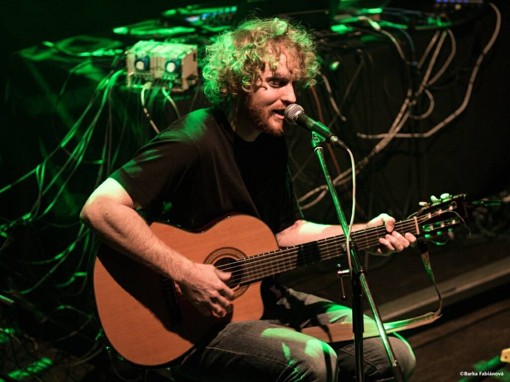 ROCKBLOG: Grandbrothers strčí Nilse Frahma i Kiasmos do kapsy