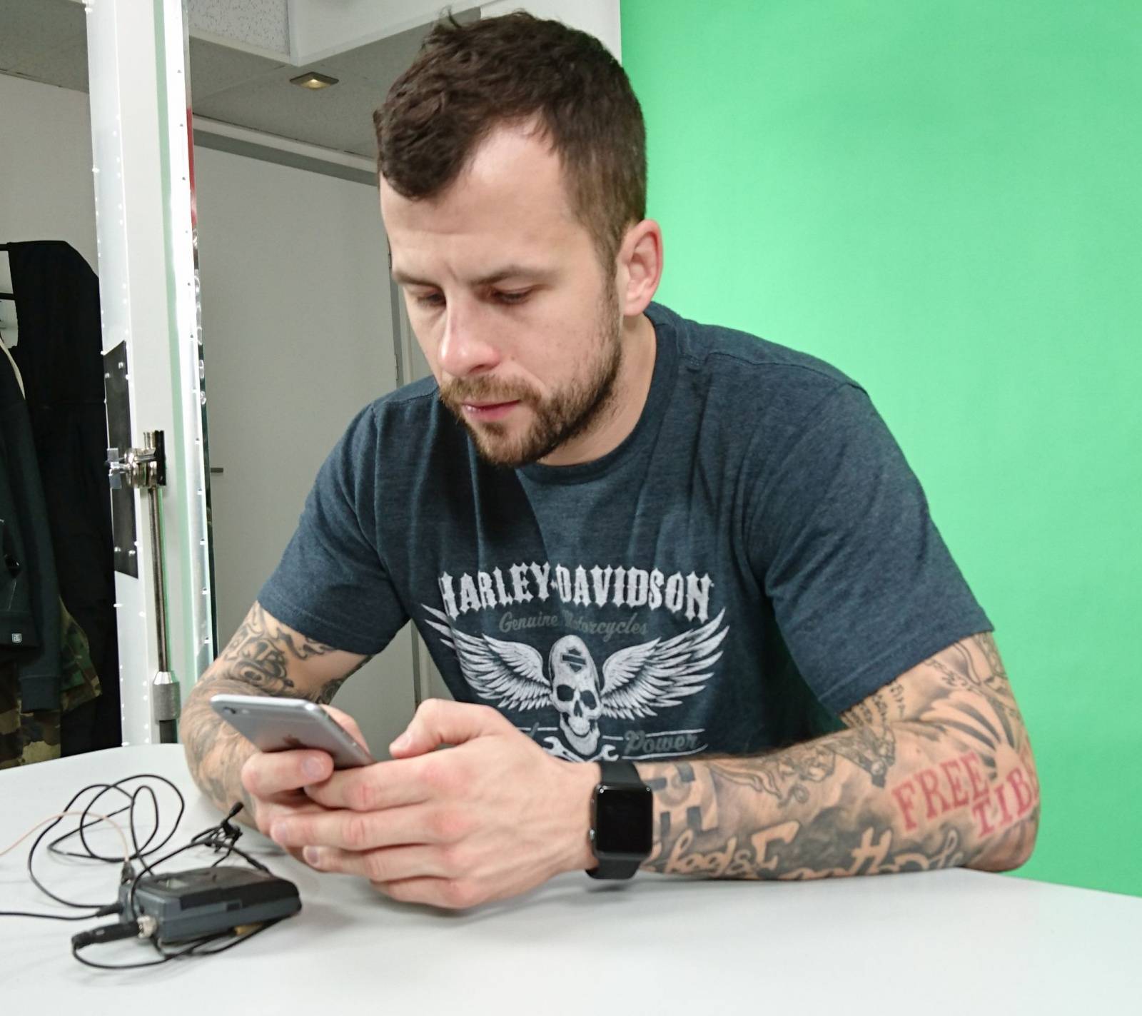 POST SCRIPTUM (61): Úsvit zneužil jména umělců pro protiimigrantskou demonstraci. Marpo i Citron se brání