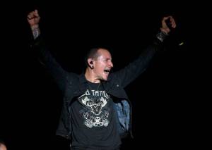 POST SCRIPTUM (83): Nelíbí se vám noví Linkin Park? Frontman Chester má pro vás drsný vzkaz