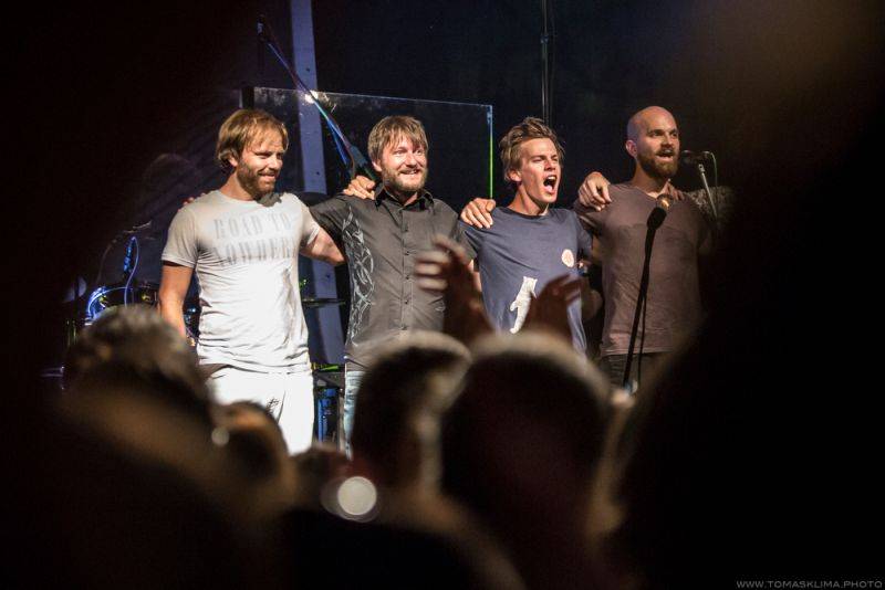 BLOG: Honza Unger (Zrní) o klipu Igor Pelech - V krizi pomysli na lidi v ještě větší krizi a přej jim ze srdce všechno dobrý