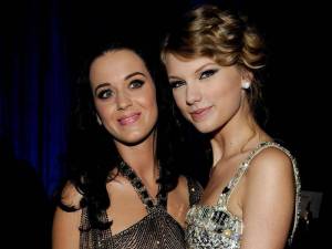 POST SCRIPTUM (86): Když promo musí dělat malicherné spory - Katy Perry se opět usmiřuje s Taylor Swift