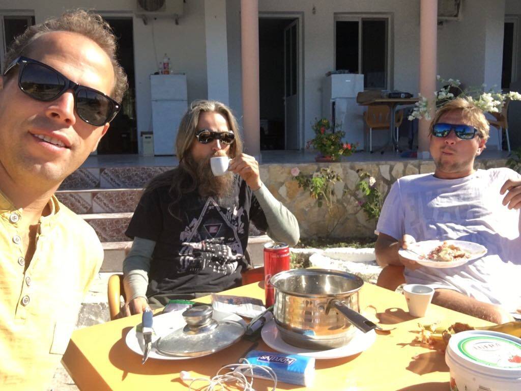 BLOG: Hitfakers - Jak nás zakázali kvůli názvu písně 