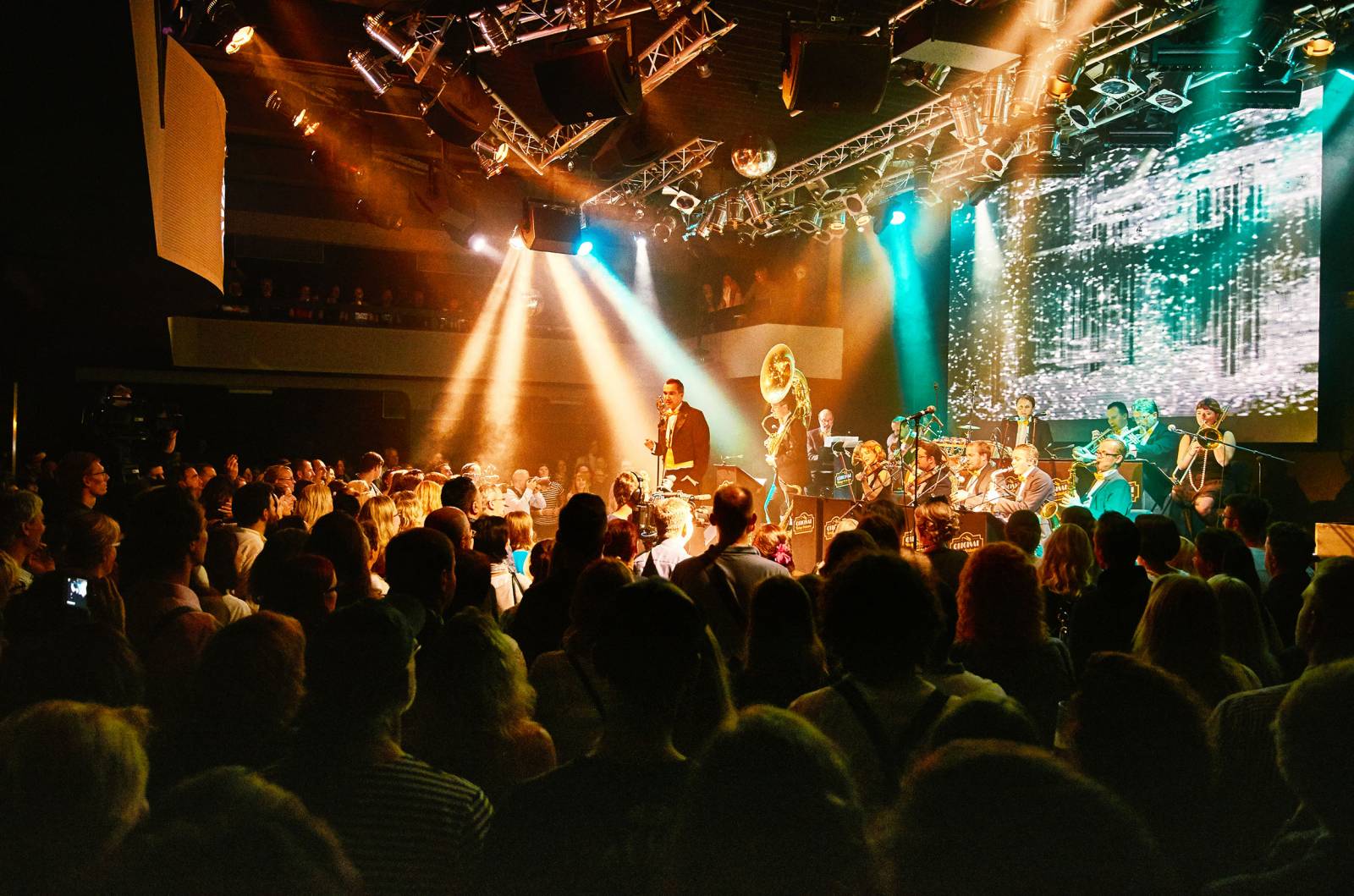 ROCK BLOG | Petr Kroutil: Z hudebního života kapelníka úspěšného big bandu Original Vintage Orchestra aneb Tenhle bigband není (jen) pro starý