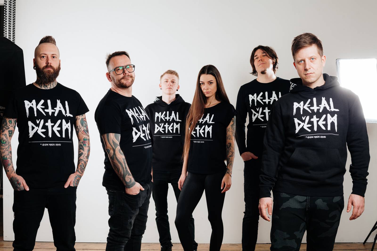 ROCK BLOG | Zeller (Cocotte Minute): Přišel čas rozkopnout dveře a zařvat 