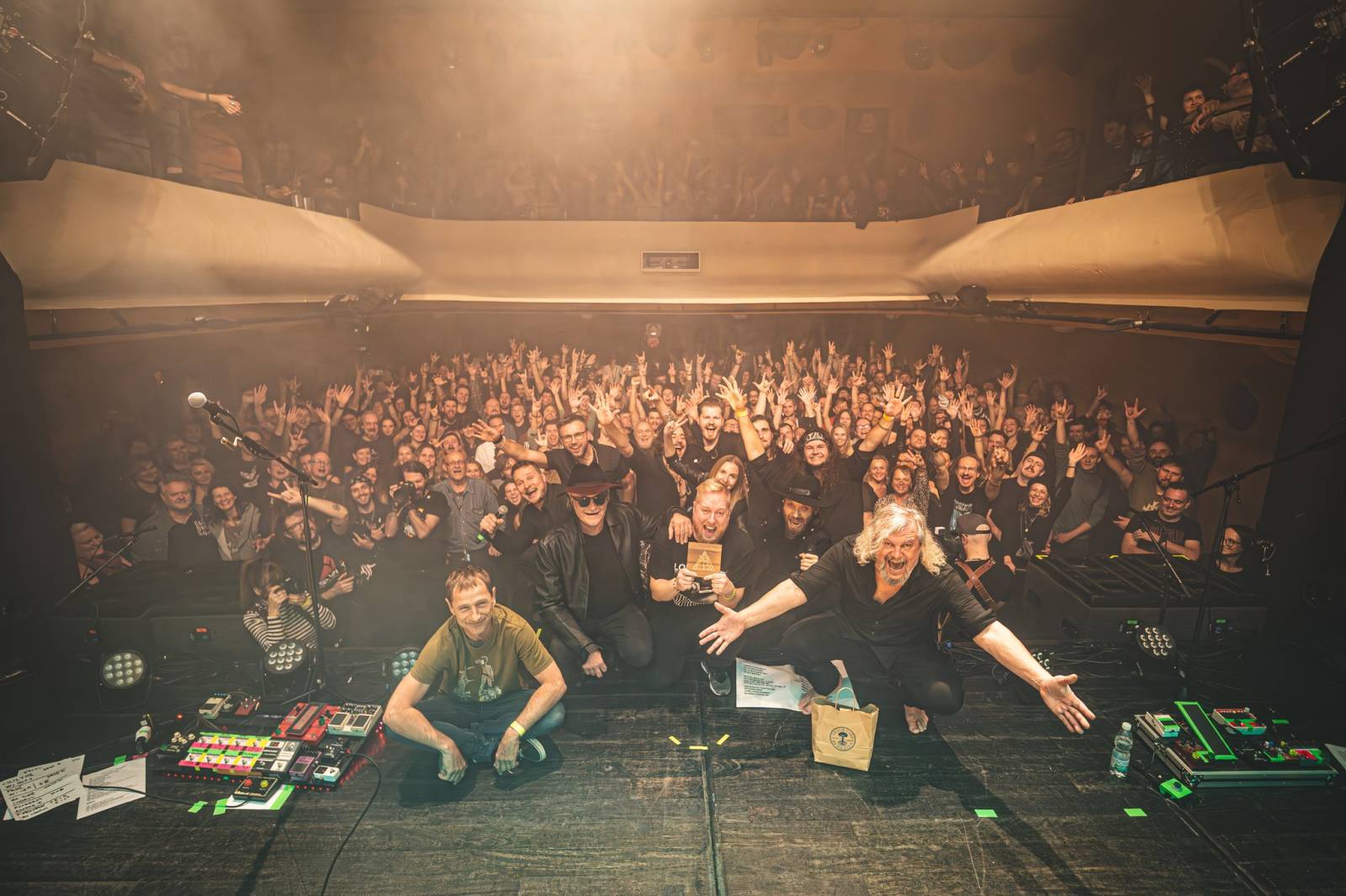 ROCK BLOG | Pan Lynx: Mokrej sen o Akráči