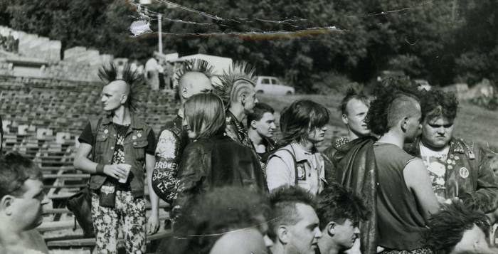 ZE ŽIVOTA PUNKU - 6.díl: Ve službách vlasti