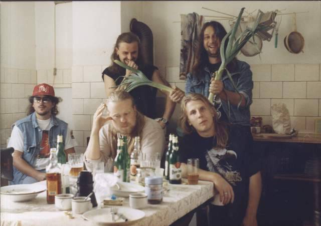 Metalománie: VII. díl Odkaz vypitých lahví