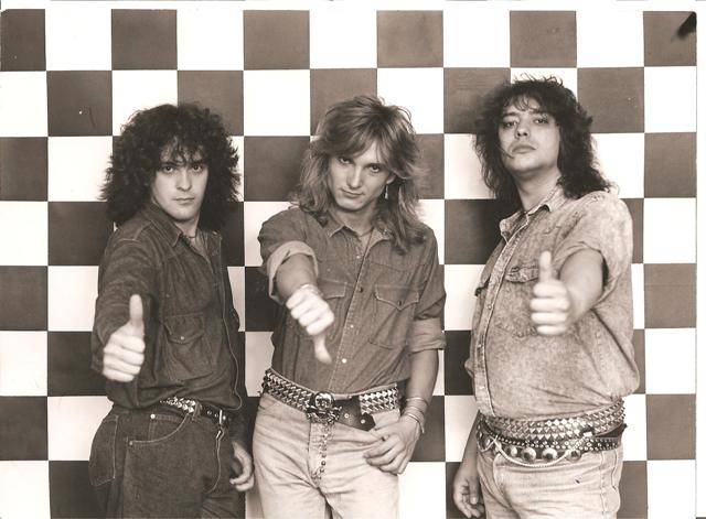 Metalománie XI.: Konfrontace idejí a snů