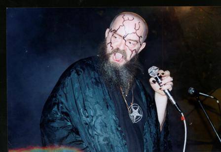 Metalománie: XVIII. díl Pomník věčných har(d)covníků