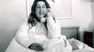 Cass Elliot, hvězda The Mamas & the Papas, měla skvělý hlas díky měděné trubce