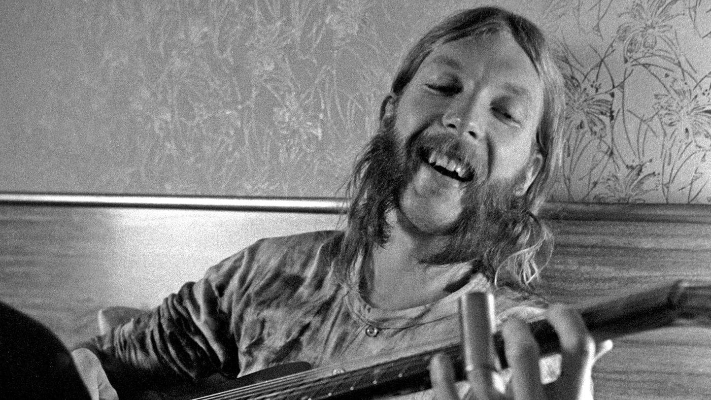 Obdivoval ho Eric Clapton a šlapal na paty Jimimu Hendrixovi, to byl Duane Allman 