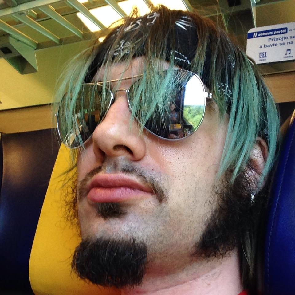 Bojovník, srdcař, milovník dobré hudby a tetování. Takový byl Přemek Černík