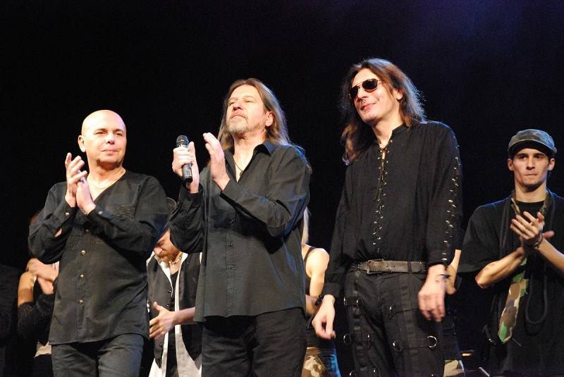 SMRT SI ŘÍKÁ ROCK'N'ROLL: Jiří Schoenbauer - Charismatický pěvec, který pomáhal psát českou muzikálovou historii