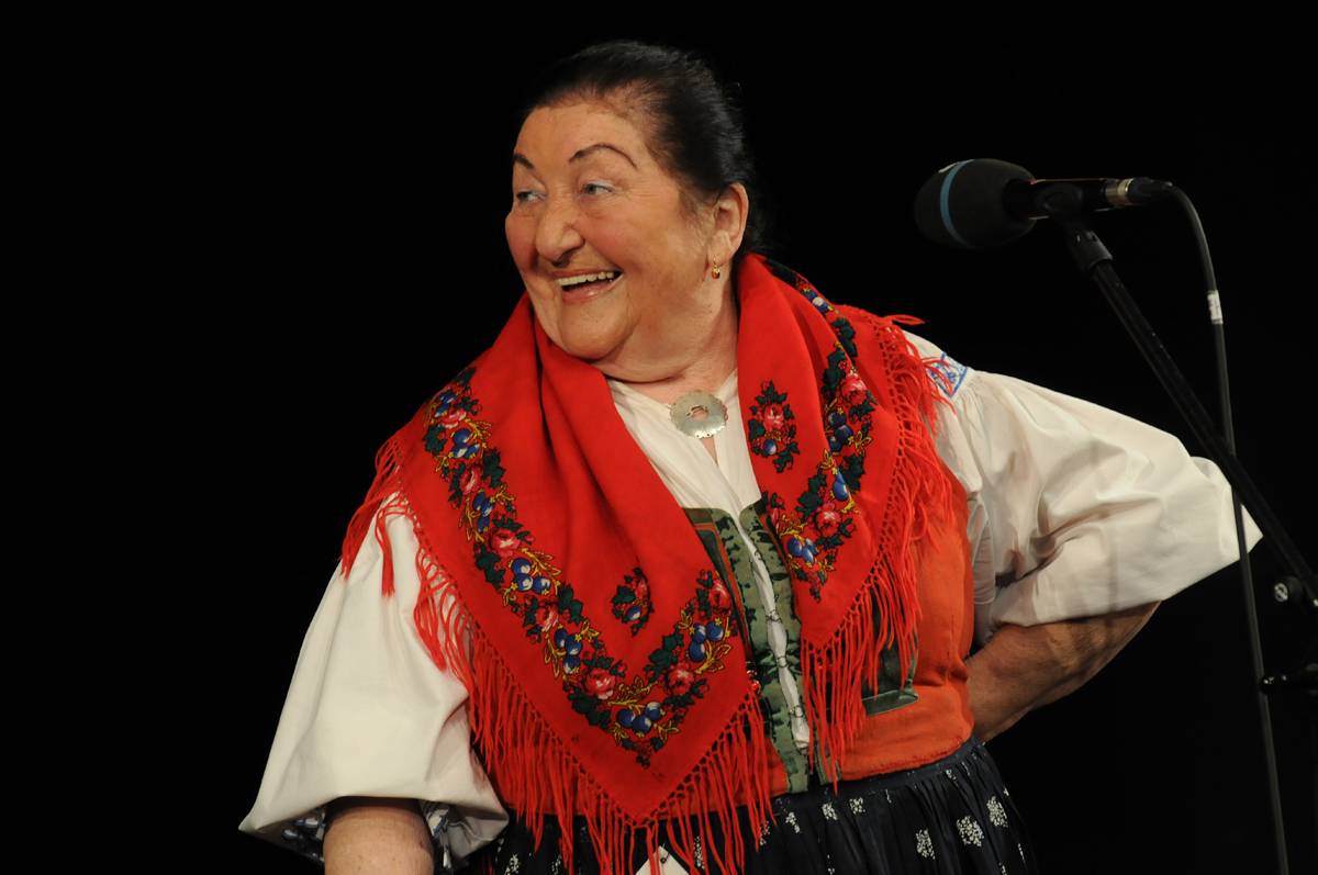 Jarmila Šuláková - Královna valašského folklóru, která poslouchala Black Sabbath