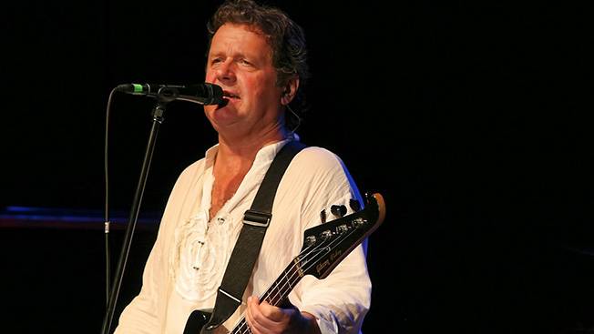 John Wetton porazil alkohol, popularizoval progresivní rock a stíhal psát i hity