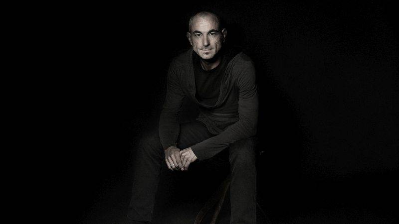 Robert Miles, první Ital s Brit Award. Jeho cestu ukončila předčasně zákeřná nemoc