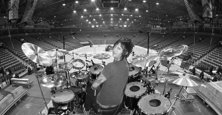 The Rev - Bubenický supertalent z Avenged Sevenfold, který o rok přežil členy Klubu 27