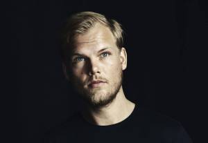 Avicii - Nezastavitelný hitmaker, který i přes kariérní úspěch štěstí nenašel