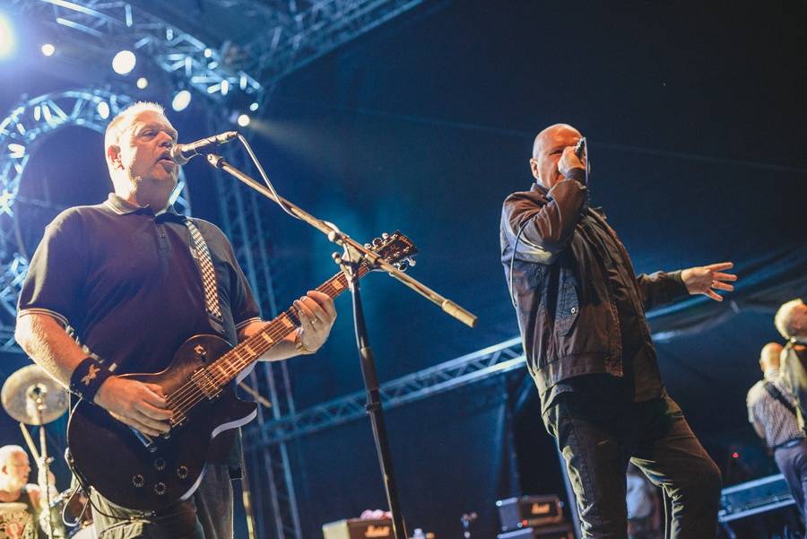 Pete Shelley - Punkový průkopník, který naštvanost mírnil sexem a humorem