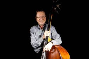 George Mraz – Český jazzový kontrabasista doprovázel Ellu Fitzgerald nebo Herbieho Hancocka