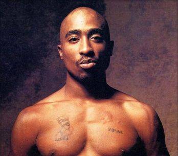 SMRT SI ŘÍKÁ ROCK'N'ROLL: Tupac Shakur (38.)