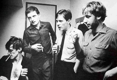 SMRT SI ŘÍKÁ ROCK'N'ROLL: Ian Curtis (43.)