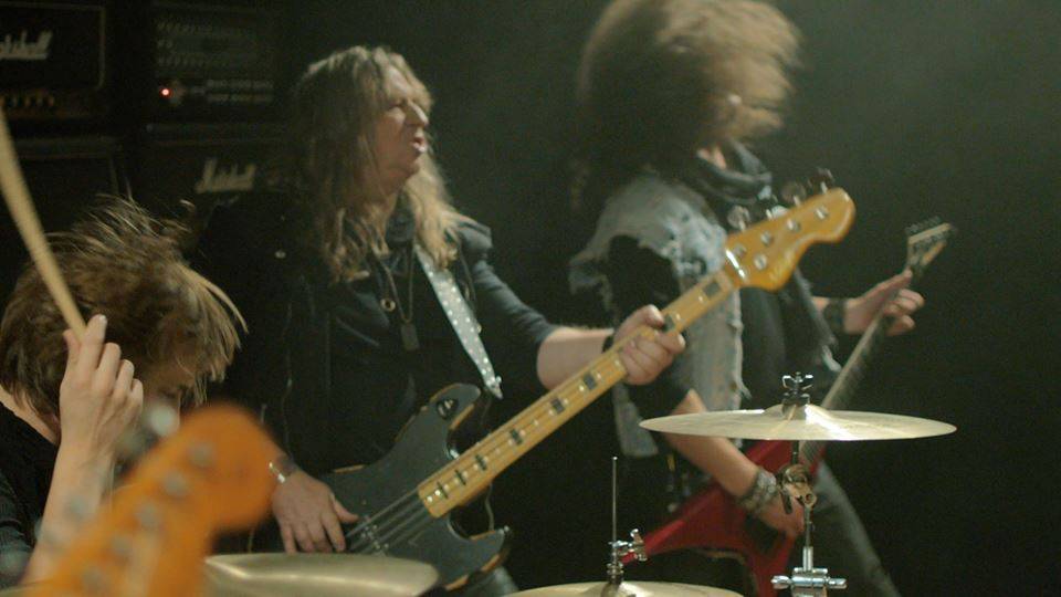 VIDEO: Limetal je hudebně jistý, textově se však ocitnul Na tenkém ledě