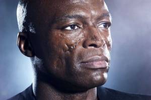 VIDEO: Seal se zlomeným srdcem neurazí, ale ani nenadchne