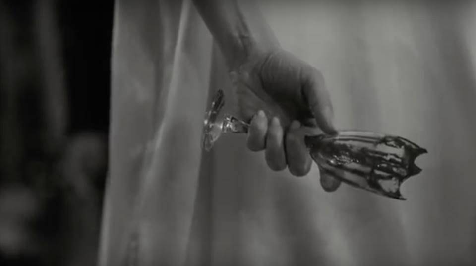 VIDEO: Adrian T. Bell chystá novou desku, první singl je uhrančivý