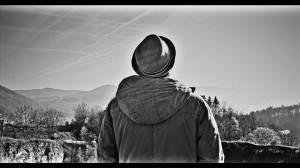 VIDEO: Voxel se v klipu V čase zpátky vrací do dětských let