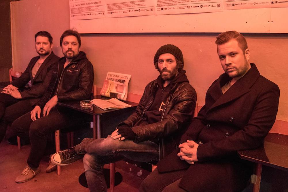 VIDEO: Lukáš Pavlásek je v novém klipu Michala Pelanta detektiv. Ale co vlastně hledá?