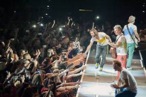 VIDEO: Kryštof v novém klipu hledají břeh. Vrací se v něm do vyprodaných hal