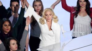 VIDEO: Lady Gaga na Oscarech dojala všechny znásilněné ženy, včetně Keshy