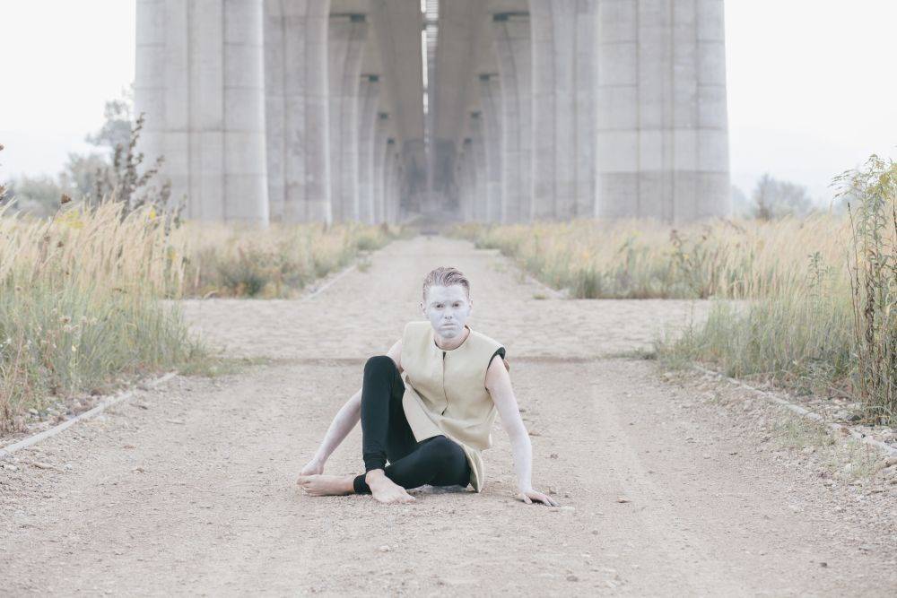 VIDEOPREMIÉRA: Nováček Pame Faul věří na zázraky. Singlem Miracles se o jeden sám postaral