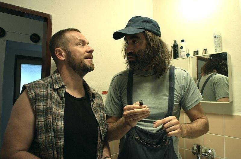 VIDEO: Zpívající Jakub Kohák je Instalatér z Tuchlovic