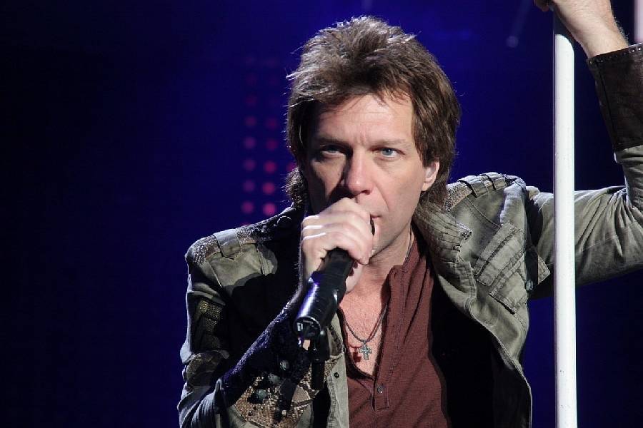 VIDEO: Bon Jovi vydají první řadovku bez Richieho Sambory. Lákají na ni rádiovým čajíčkem 