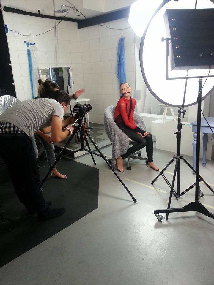 VIDEOPREMIÉRA: Iva Frühlingová už nechce nevyžádaný rady. Vrací se comebackovým klipem a chystá knihu