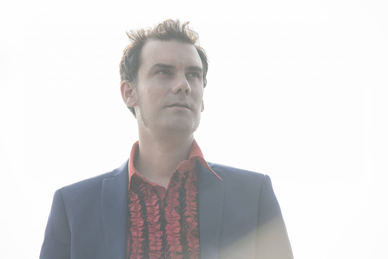 Top 7 videoklipů týdne (105.): Martin Harich hledá smysl života, Kings Of Leon vás vyděsí roztleskávačkami