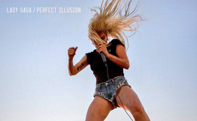 VIDEO: Zbraně Lady Gaga v Perfect Illusion jsou syrovost a rocková energie