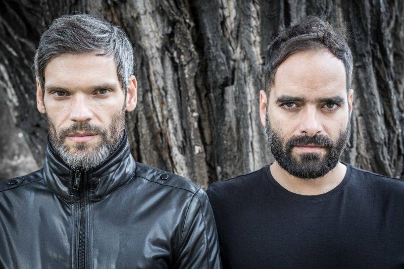 TOP 8 klipů týdne (112.): Top Dream Company uvádějí Xenofobní stát, Carmel Buckingham je víc než jen sestra Celeste